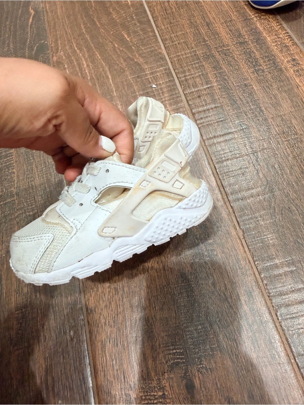 Nike Kids White and Beige Athletic Sneakers - Huarache